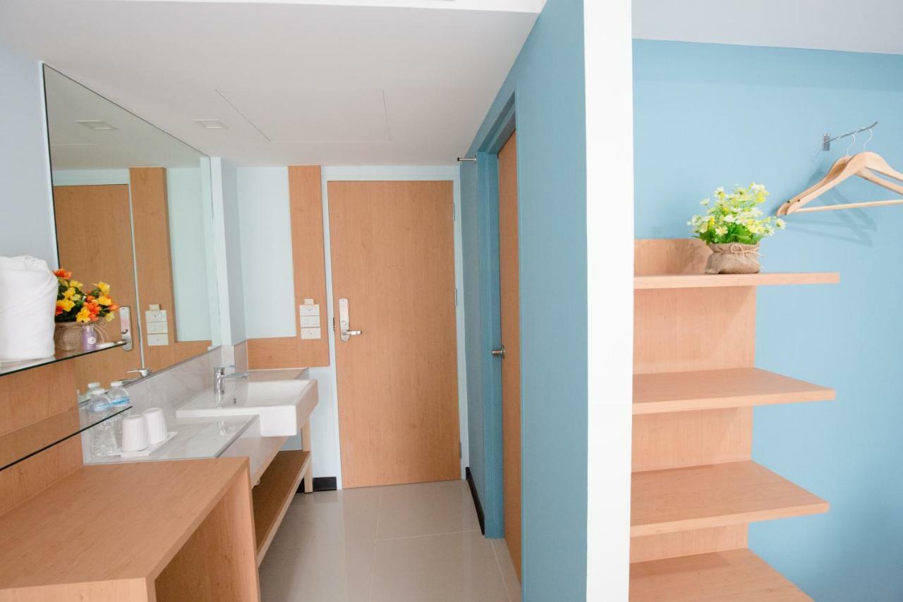 Lucky Panda Hotel Чиангмай Екстериор снимка