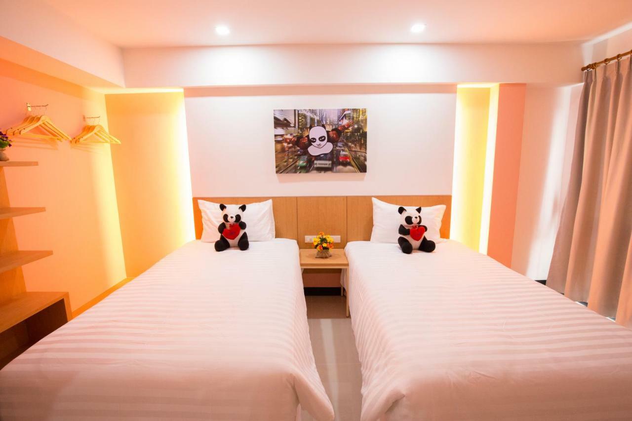 Lucky Panda Hotel Чиангмай Екстериор снимка