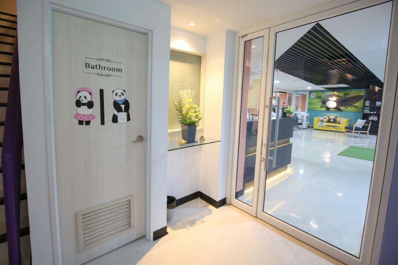 Lucky Panda Hotel Чиангмай Екстериор снимка